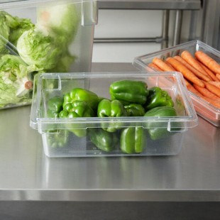 Rubbermaid® FG330900CLR Clear Polycarbonate Food Storage Box - 18 Rubbermaid® FG330900CLR Clear Polycarbonate Food Storage Box - 18
