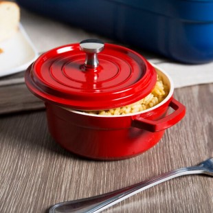GET Heiss 8 oz. Red / White Enamel Coated Cast Aluminum Mini Coated Cast Aluminum Round Bistro Pot with Lid CA-002-RW/CC