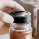 63/485 Black Induction-Lined Polypropylene Spice Cap - 100/Pack