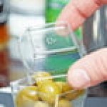 Fineline Wavetrends 1102-L Clear PET Dome Lid for 2 oz. Square Shot Glass - 1,000/Case