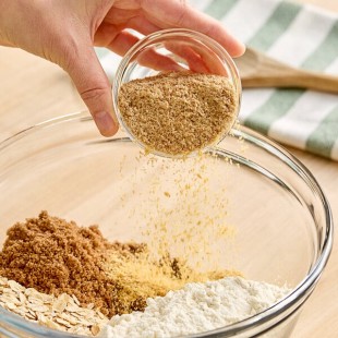 Bob's Red Mill 25 lb. Gluten-Free Golden Flaxseed Meal Bob's Red Mill 25 lb. Gluten-Free Golden Flaxseed Meal