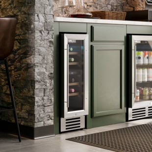 AvaValley WRC-20-DZ Dual Temperature Full Glass Door Commercial Wine Cooler AvaValley WRC-20-DZ Dual Temperature Full Glass Door Commercial Wine Cooler