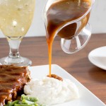 Fineline Platter Pleasers 3700-CL 16.9 oz. Clear Plastic Gravy / Sauce Boat