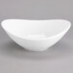 Tuxton AMU-404 Napa AlumaTux Pearl White (European White) 1.25 qt. China Capistrano Bowl - 12/Case Tuxton AMU-404 Napa AlumaTux Pearl White (European White) 1.25 qt. China Capistrano Bowl - 12/Case