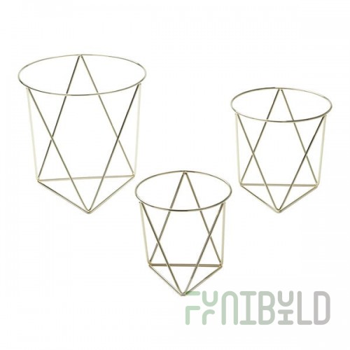 American Metalcraft 3-Piece Gold Metal Geometric Pizza Stand Set