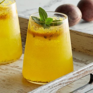 DaVinci Gourmet Classic Passion Fruit Flavoring / Fruit Syrup 750 mL - 4/Case DaVinci Gourmet Classic Passion Fruit Flavoring / Fruit Syrup 750 mL - 4/Case