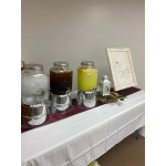 Acopa 2 Gallon Mason Jar Glass Beverage Dispenser with Infusion Chamber, Chalkboard Sign, and Metal Stand