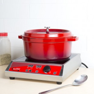 GET Heiss 6.5 Qt. Red Enamel Coated Cast Aluminum Round Dutch Oven with Lid CA-006-R/BK/CC
