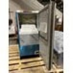 Scratch and Dent Hoshizaki AM-50BAK 14 7/8 Scratch and Dent Hoshizaki AM-50BAK 14 7/8