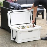 CaterGator CG65WH White 65 Qt. Rotomolded Outdoor Cooler / Ice Chest