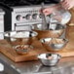 Vollrath 5 Piece Standard Weight Stainless Steel Mixing Bowl Set - 5/Set Vollrath 5 Piece Standard Weight Stainless Steel Mixing Bowl Set - 5/Set