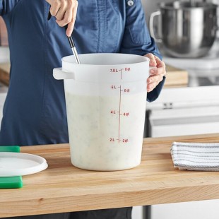 Vigor 8 Qt. White Round Polyethylene Food Storage Container Vigor 8 Qt. White Round Polyethylene Food Storage Container