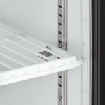 Avantco CRM-5-HC White Countertop Display Refrigerator with Swing Door - 3.9 Cu. Ft.