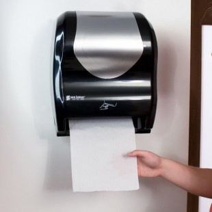 San Jamar T8370BKSS Hybrid Summit Black Stainless Steel Hands Free Paper Towel Dispenser San Jamar T8370BKSS Hybrid Summit Black Stainless Steel Hands Free Paper Towel Dispenser