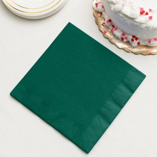Creative Converting 593124B Hunter Green 3-Ply Paper Dinner Napkin - 250/Case Creative Converting 593124B Hunter Green 3-Ply Paper Dinner Napkin - 250/Case