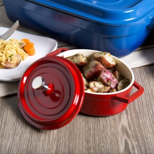 GET Heiss 12 oz. Red / White Enamel Coated Cast Aluminum Mini Coated Cast Aluminum Oval Pot with Lid CA-003-RW/CC