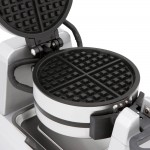 Waring WWD200 Non-Stick Double Waffle Maker - 120V Waring WWD200 Non-Stick Double Waffle Maker - 120V
