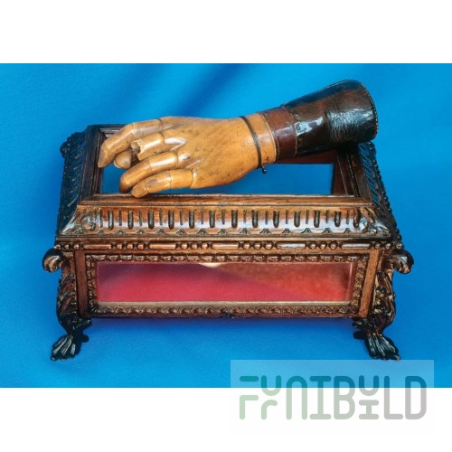 1880 Hospitality BRW-20HD 20 Inch Wire Brush Heavy Duty Wood Handle With Scraper