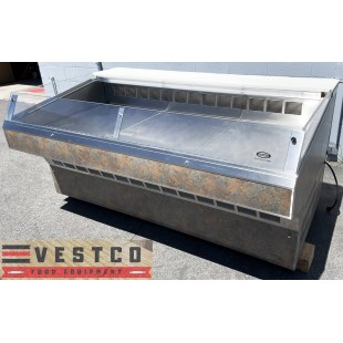 Federal Industries SQ6CD 72 Inch Refrigerated Deli Case Self Contained Stainless Steel and Condensate Evaporator Federal Industries SQ6CD 72 Inch Refrigerated Deli Case Self Contained Stainless Steel and Condensate Evaporator