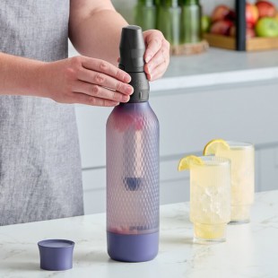 ISi North America 10951401 ISi® Twist'n Sparkle Virtuoso Set Lilac Refillable 1 Liter PET Bottle (BPA And Phthalate-free) In Silicone Sleeve