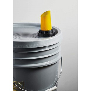 BauscherHepp 11087/00 Oil Pouring Spout Silicone and 18/8 Stainless Steel Optima by Luigi Bormioli