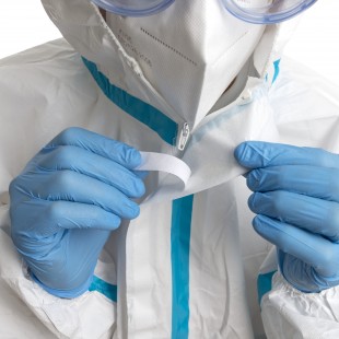 FOH HGO200WHT2B FOH® Health Essentials Disposable Protective Suit Medical Grade