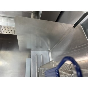 Optional 20-1/2 Inch Stainless Steel Gauge Fryer Splash Guard, Krowne 30-324