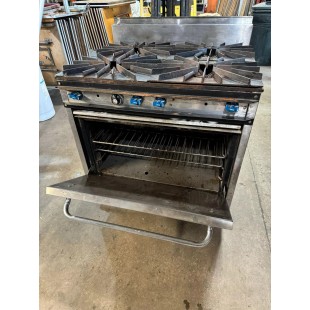 Comstock-Castle F34-4LB 48 Inch Gas Range with 1 Charbroiler 100000 BTU Comstock-Castle F34-4LB 48 Inch Gas Range with 1 Charbroiler 100000 BTU