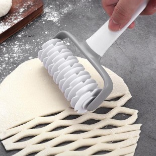 JB Prince UA181 1.5 Inch Dough/Cookie Cutter Smooth Aluminum