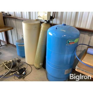 UNOX UX164-01410A 10 Gallon Reverse Osmosis System Hydropneumatic Tank UNOX UX164-01410A 10 Gallon Reverse Osmosis System Hydropneumatic Tank
