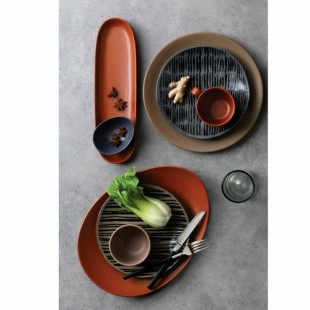 World Tableware DRI-11-C Tray 13-1/4