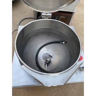 Cleveland KDM40T 40 Gallon Direct Steam Tilting Kettle with Power Tilt