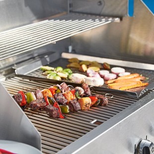 Crown Verity CV-MCB-30PRO-NG 57 Inch Mobile Outdoor Gas Charbroiler 64,500 BTU with Side Shelves Crown Verity CV-MCB-30PRO-NG 57 Inch Mobile Outdoor Gas Charbroiler 64,500 BTU with Side Shelves