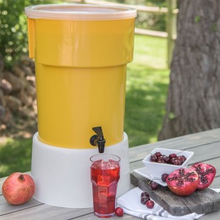 Carlisle 221004 12-3/8 Inch Round Beverage Dispenser Non-Insulated Polyethylene Yellow Carlisle 221004 12-3/8 Inch Round Beverage Dispenser Non-Insulated Polyethylene Yellow