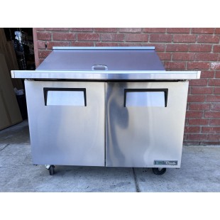 True Refrigeration TSSU-48-18M-B-HC~SPEC3 48 Inch Stainless Steel Mega Top Sandwich/Salad Unit True Refrigeration TSSU-48-18M-B-HC~SPEC3 48 Inch Stainless Steel Mega Top Sandwich/Salad Unit