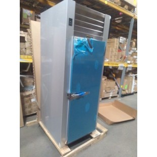 Traulsen G12010-ES 30 Inch Reach-in Freezer One-section Self-contained