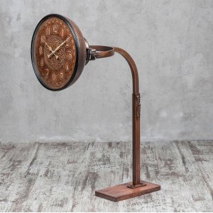 Floor clock 01074
