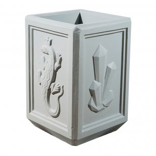 The Salamanders Urn
