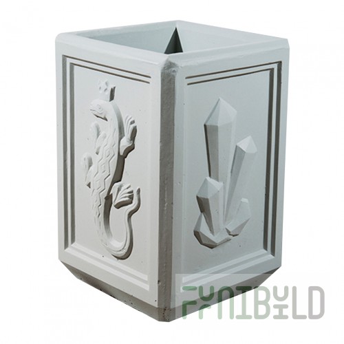 The Salamanders Urn