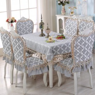 Table and chair set, checkered
