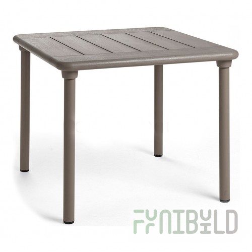 Plastic dining table Maestrale 90