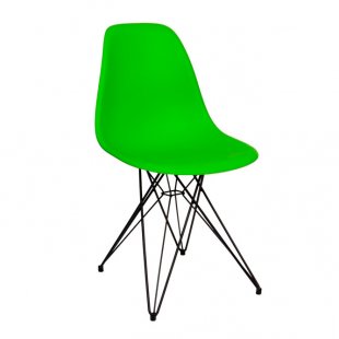 Eames M chair green