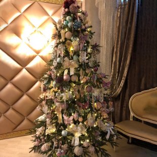 Designer Christmas tree decorated with Premium Pink Gold