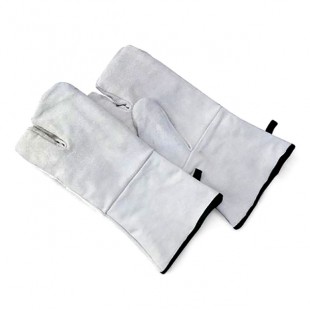 Heat-resistant mittens with fingers
