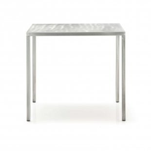 Fabbrico table