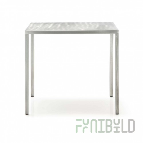 Fabbrico table