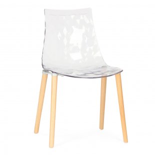 Gauzi chair with wooden legs