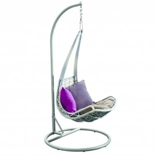 Hanging chair Chyske made of artificial rattan