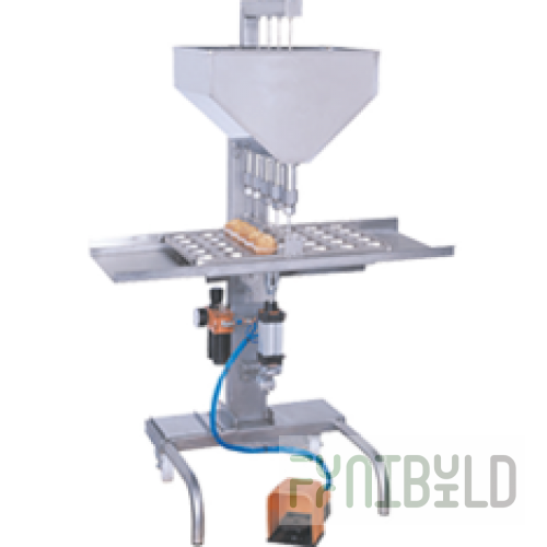 Semi-automatic filling syringe for cupcakes and muffins