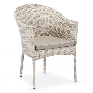 Latte chair made of artificial rattan